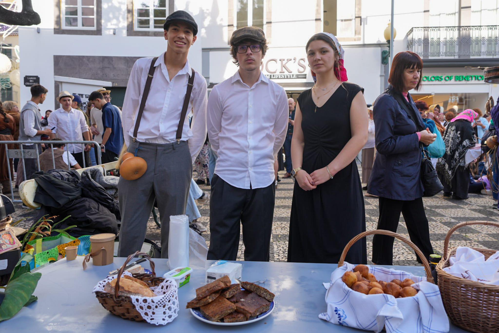 Mercado do Largo do Chafariz recriado à moda do século XIX (com fotos)