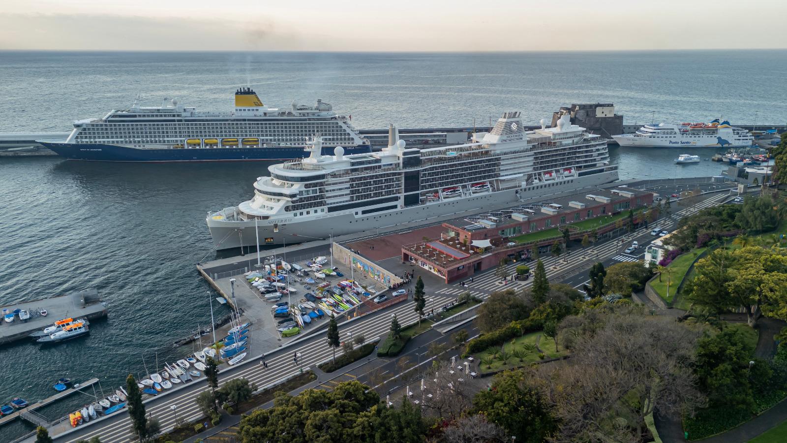 Funchal recebe Spirit of Adventure e Silver Ray (com fotos)