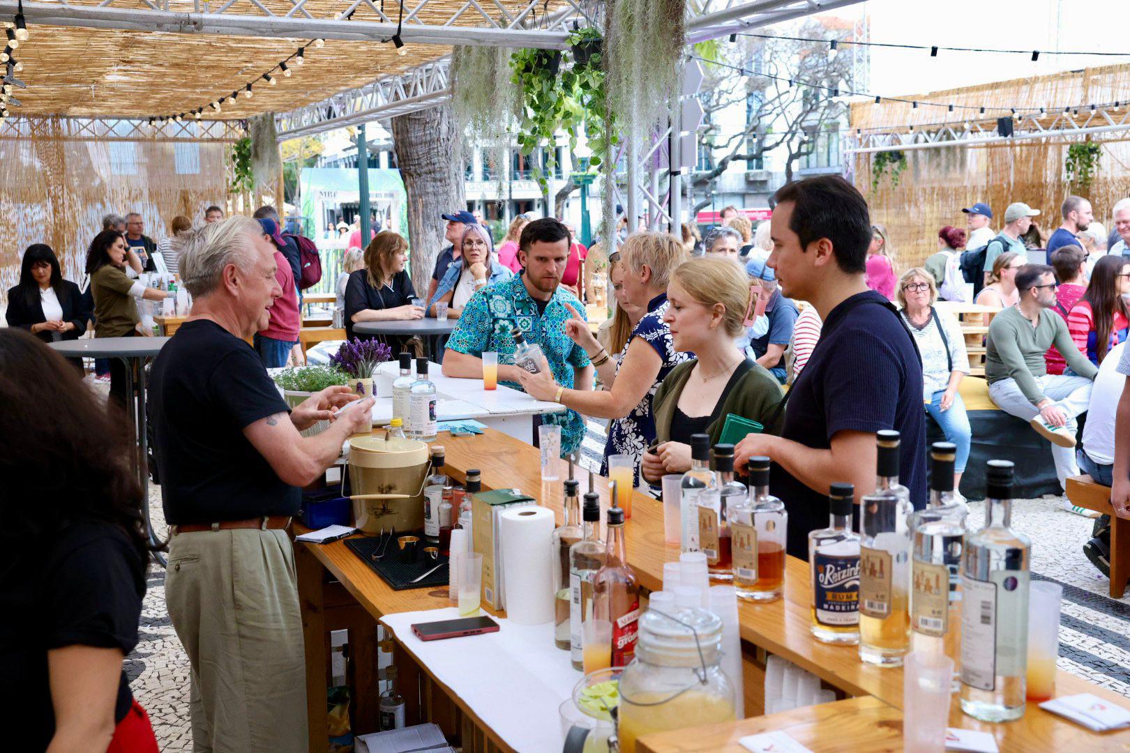 Albuquerque destaca valorização do rum da Madeira e impacto na economia regional (com fotos)