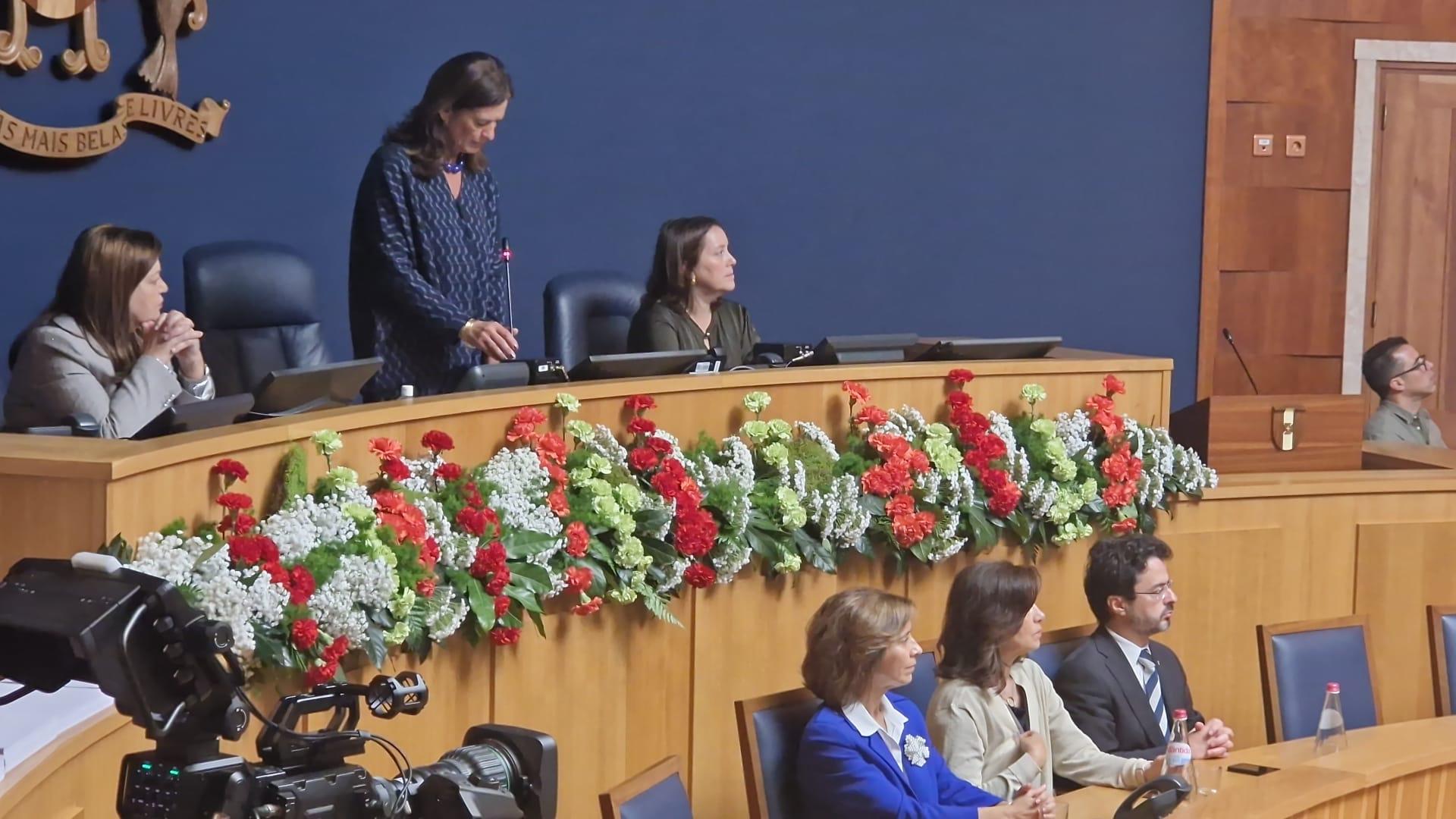 “Afinal, não há nenhum défice democrático, como sempre alguns apregoaram”, expressa Rubina Leal