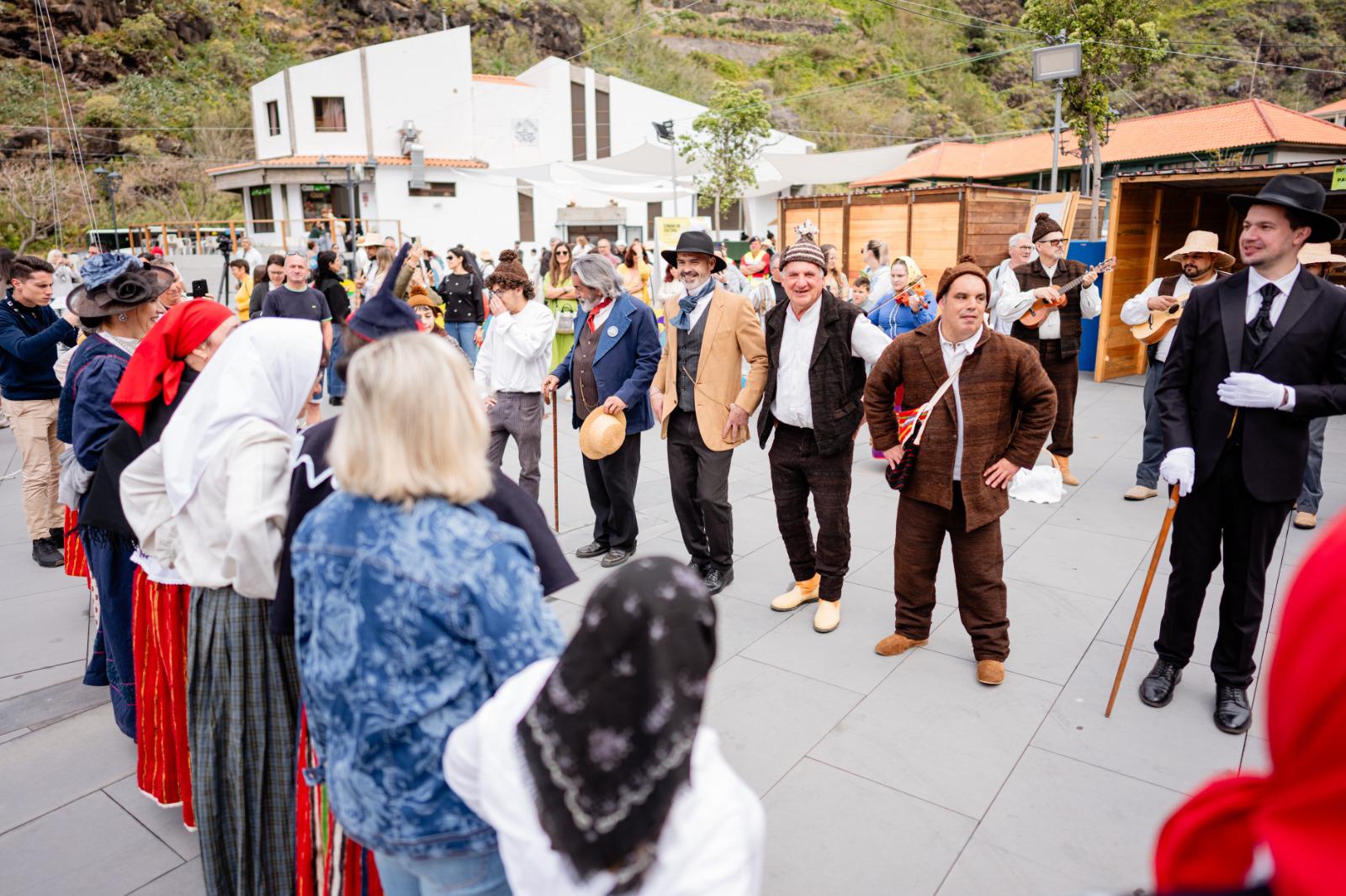 Ribeira Brava voltou a viajar até ao tempo da cabotagem (com vídeo e fotos)