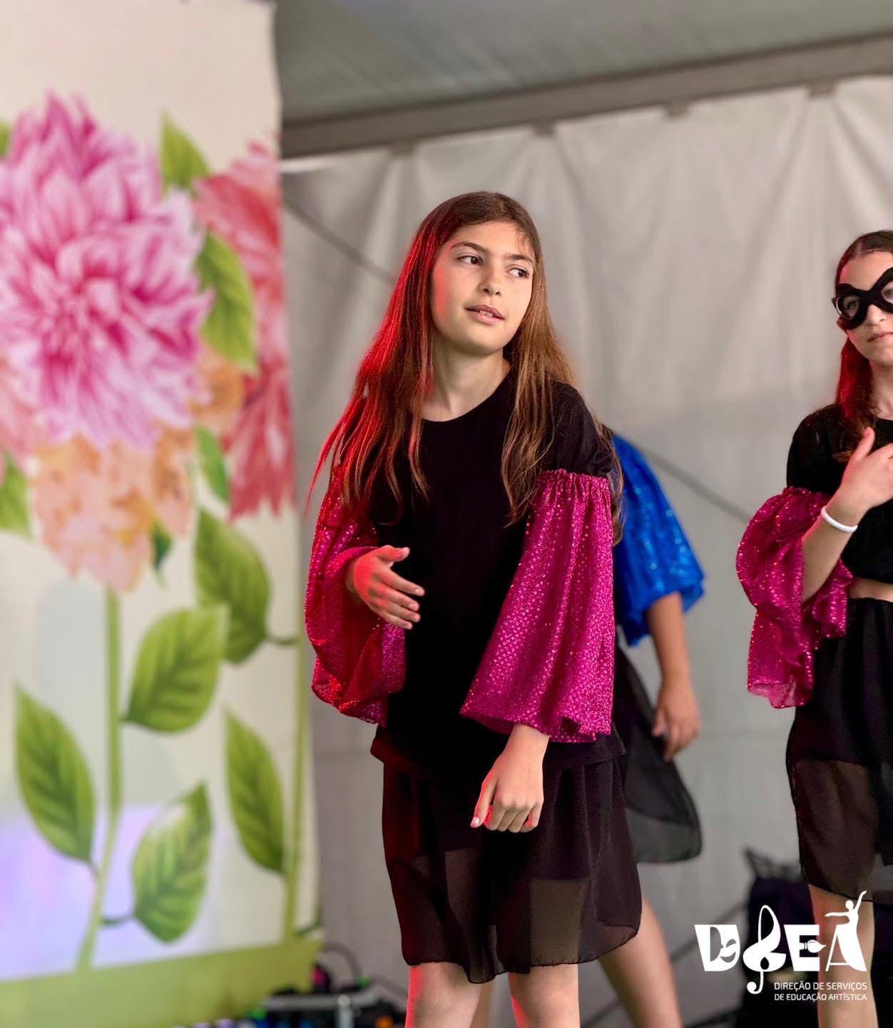 Dança escolar celebra talento e formação integral na Avenida Arriaga