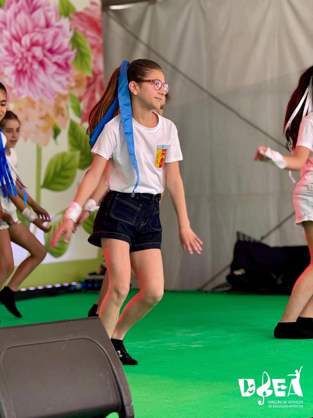 Dança escolar celebra talento e formação integral na Avenida Arriaga