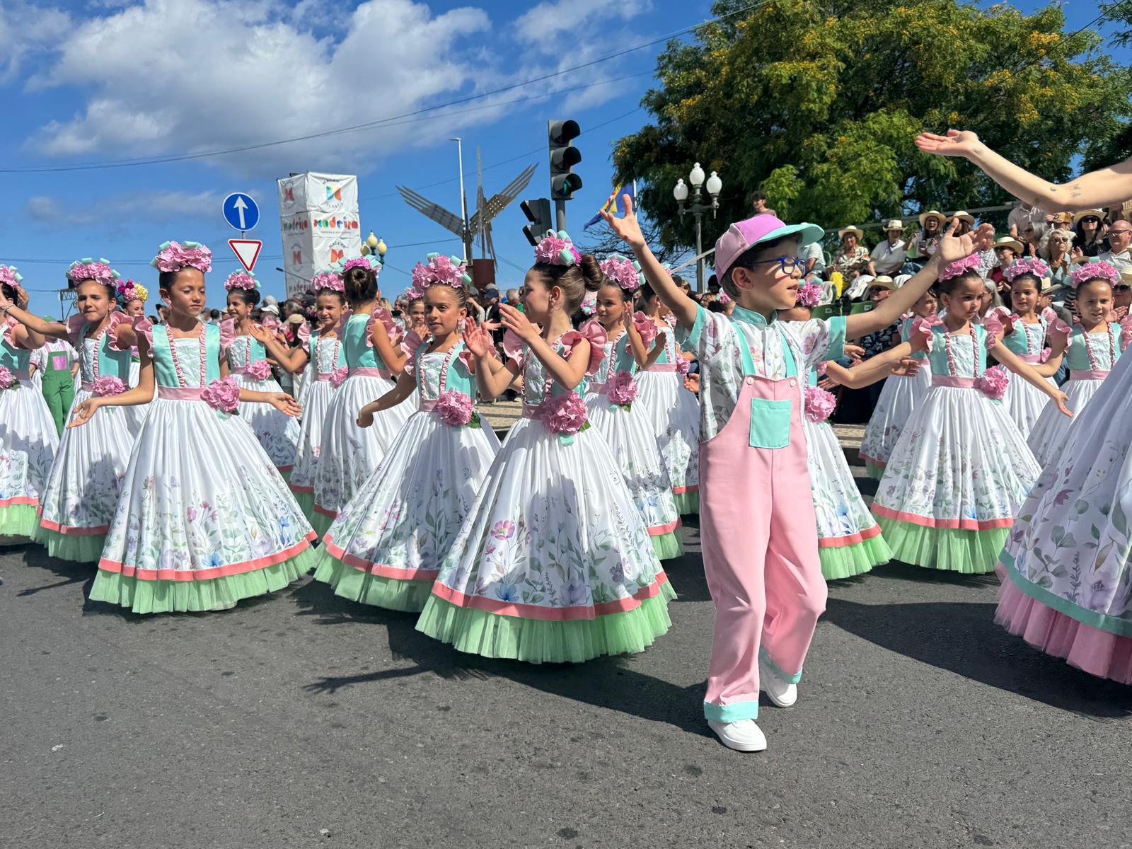 Festa da Flor: Sorrisos de Fantasia trouxeram Freedom (com fotos)