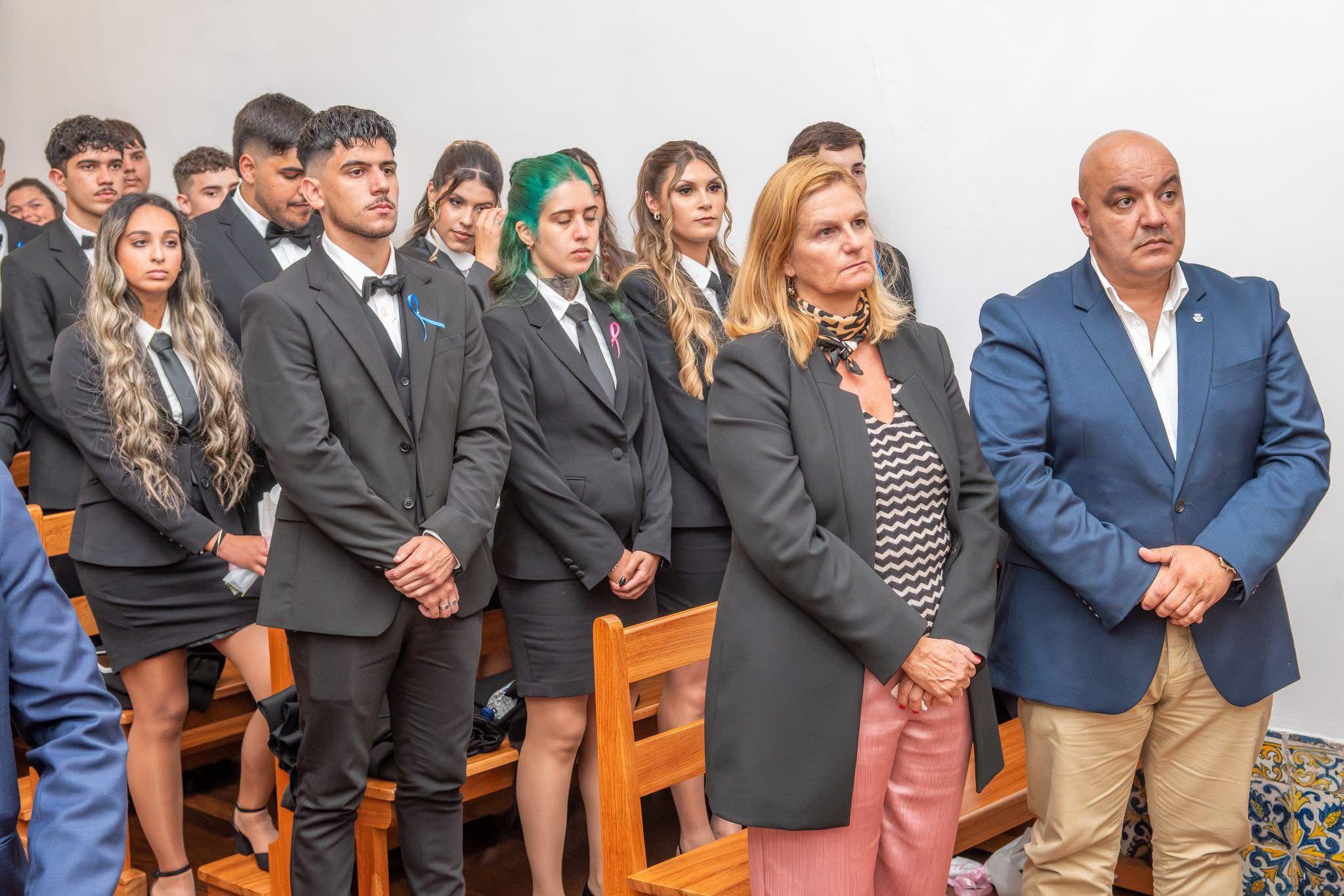 Escola Profissional Dr. Sérgio Teixeira estreou-se na bênção das capas com 45 finalistas (com fotos e vídeos)